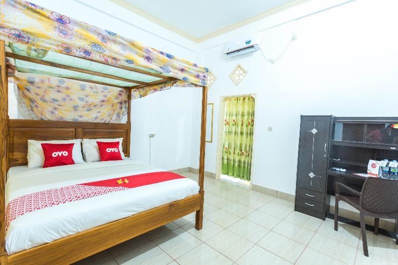 Oyo 1895 Lamancha Homestay Kuta  Exterior photo